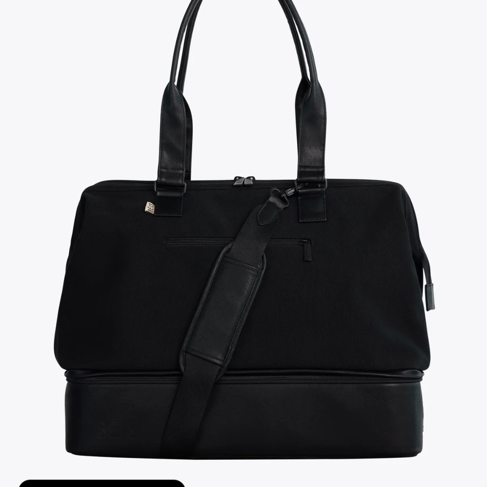 Beis Weekender Bag w Tags